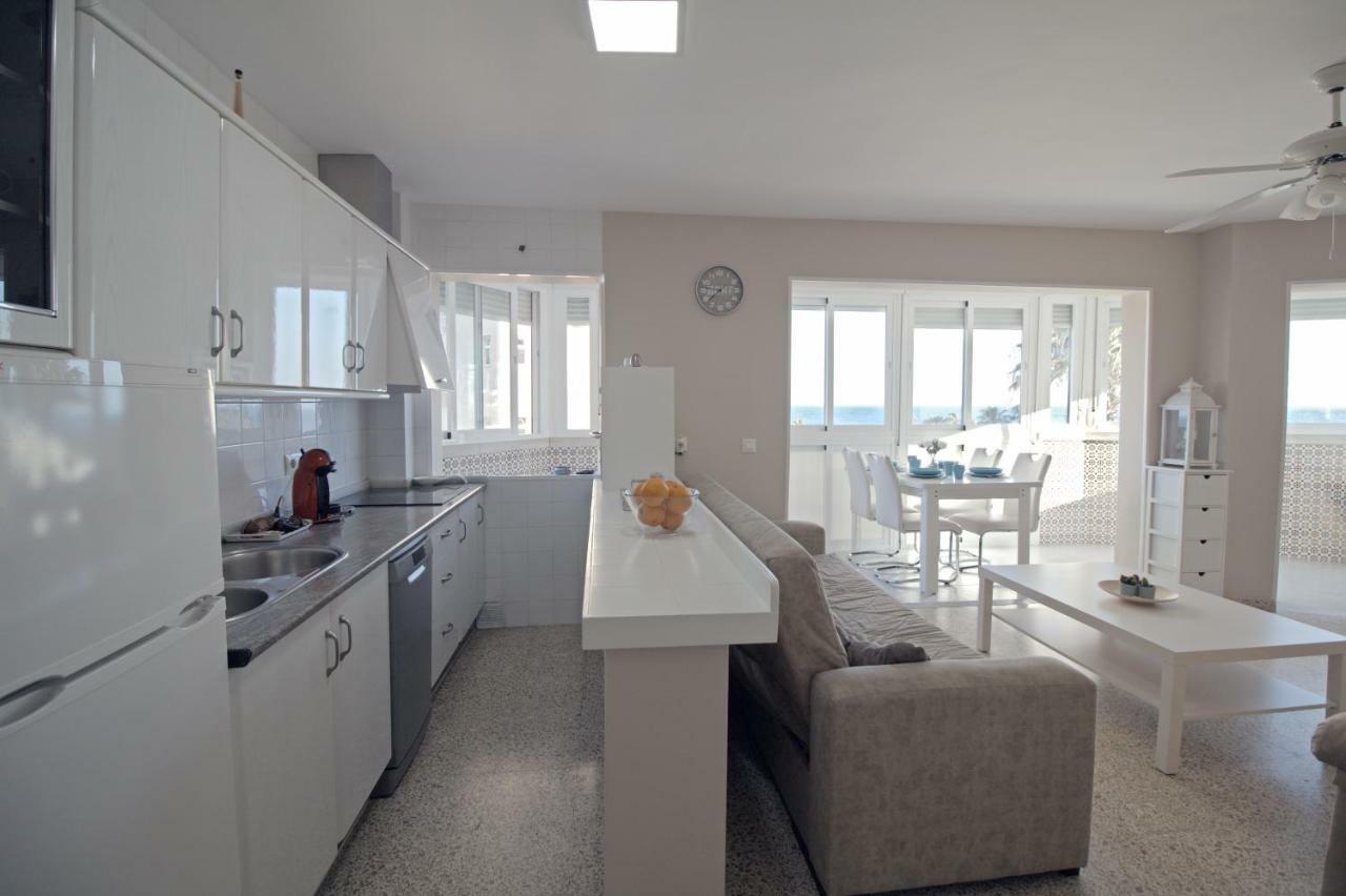Beach Apartment El Faro Torrox Bagian luar foto