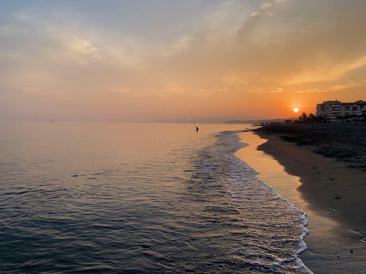 Beach Apartment El Faro Torrox Bagian luar foto